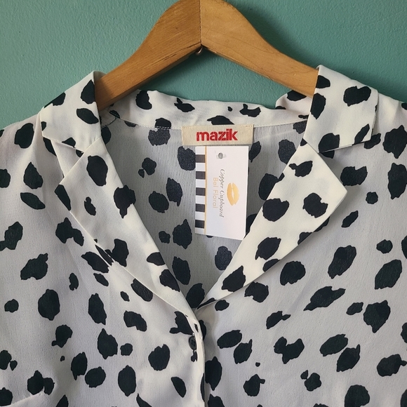 Mazik Button Down Blouse Black White Animal Print Size Medium - Picture 3 of 7